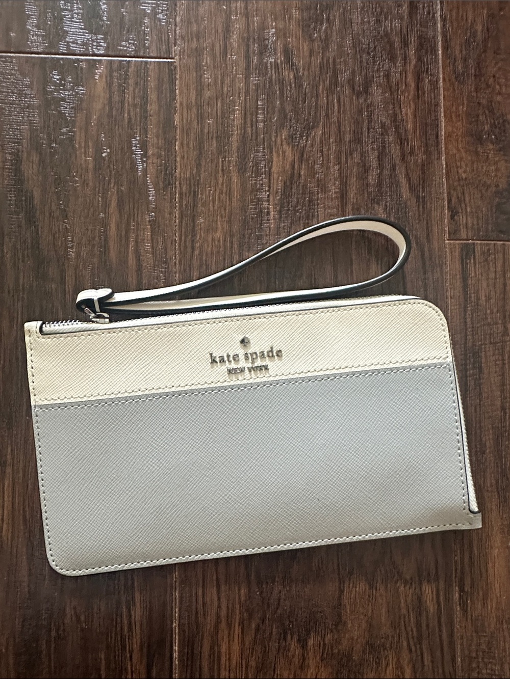 kate spade Cream and Light Gray Two-Tone Wristlet